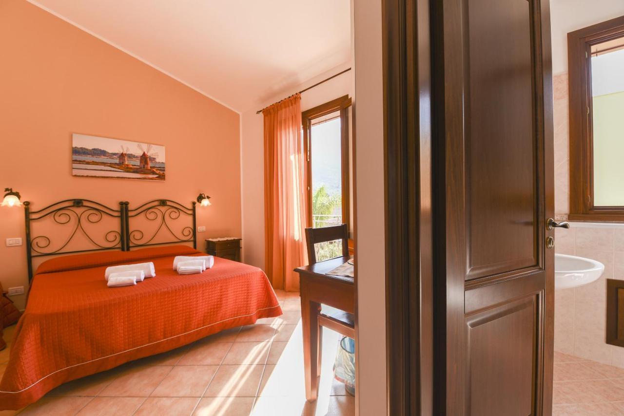 Aurora Castelluzzo Bed & Breakfast Ngoại thất bức ảnh