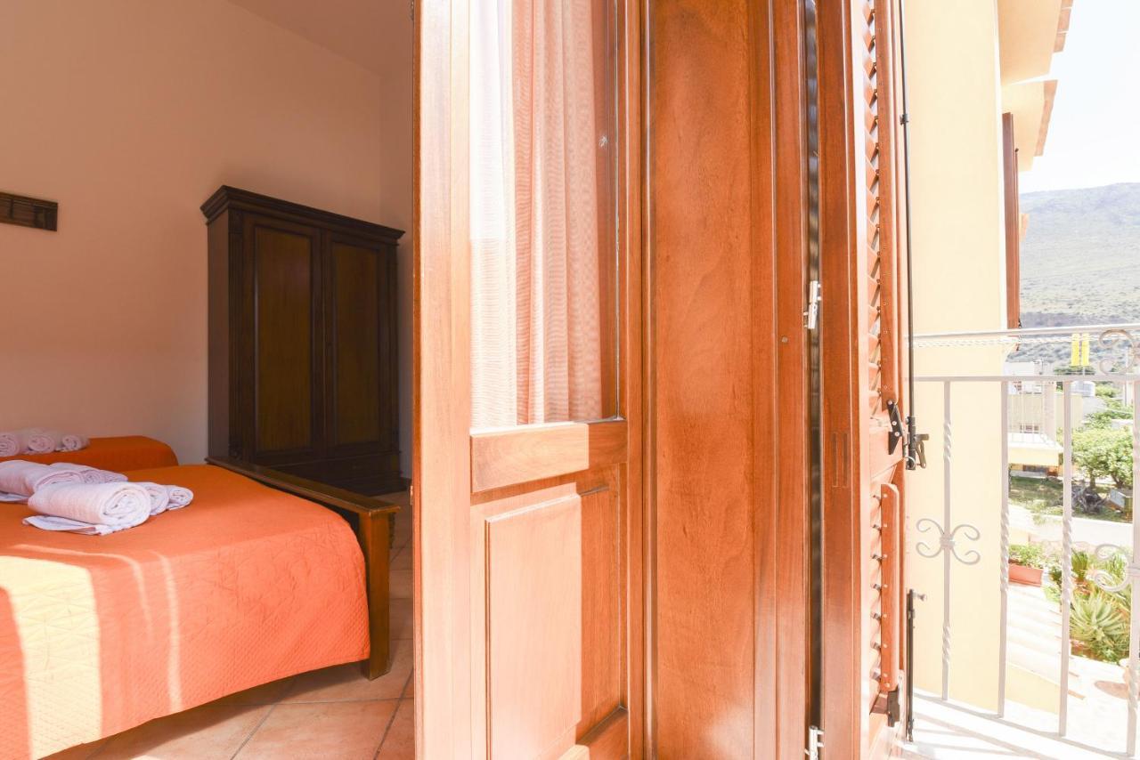 Aurora Castelluzzo Bed & Breakfast Ngoại thất bức ảnh