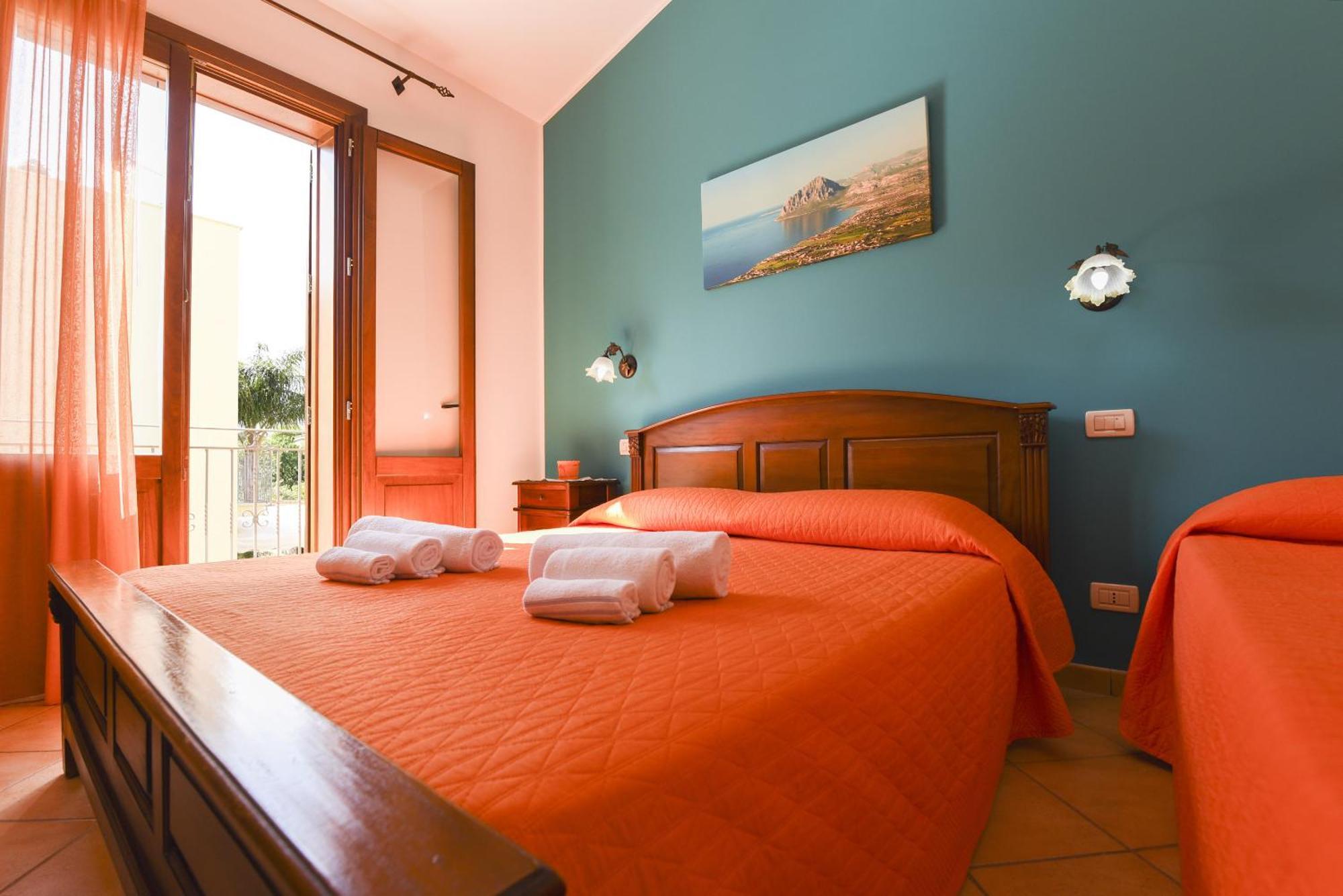 Aurora Castelluzzo Bed & Breakfast Phòng bức ảnh