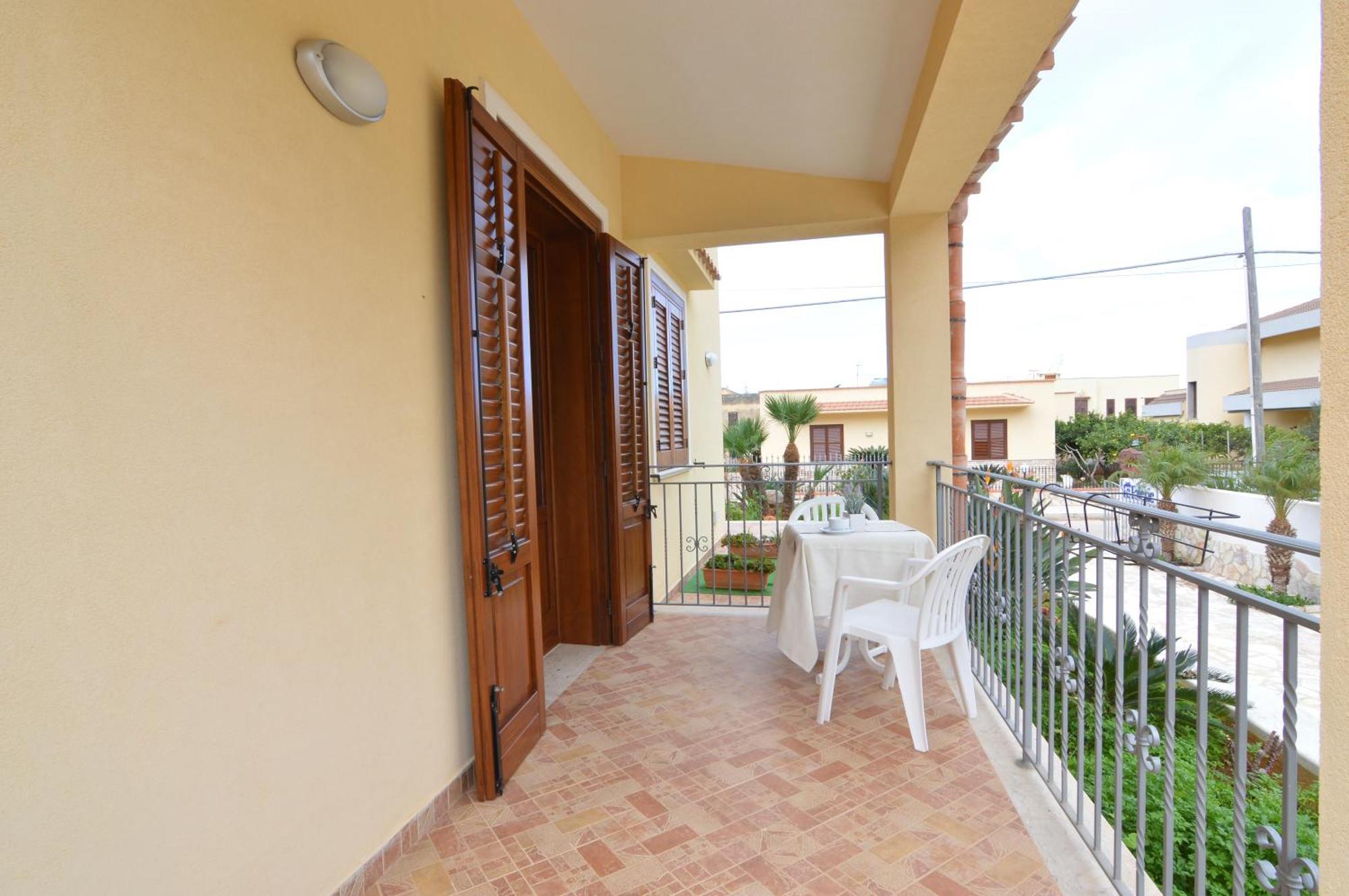 Aurora Castelluzzo Bed & Breakfast Phòng bức ảnh