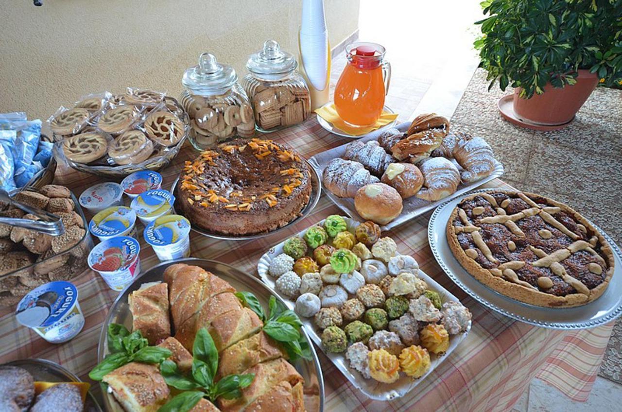 Aurora Castelluzzo Bed & Breakfast Ngoại thất bức ảnh
